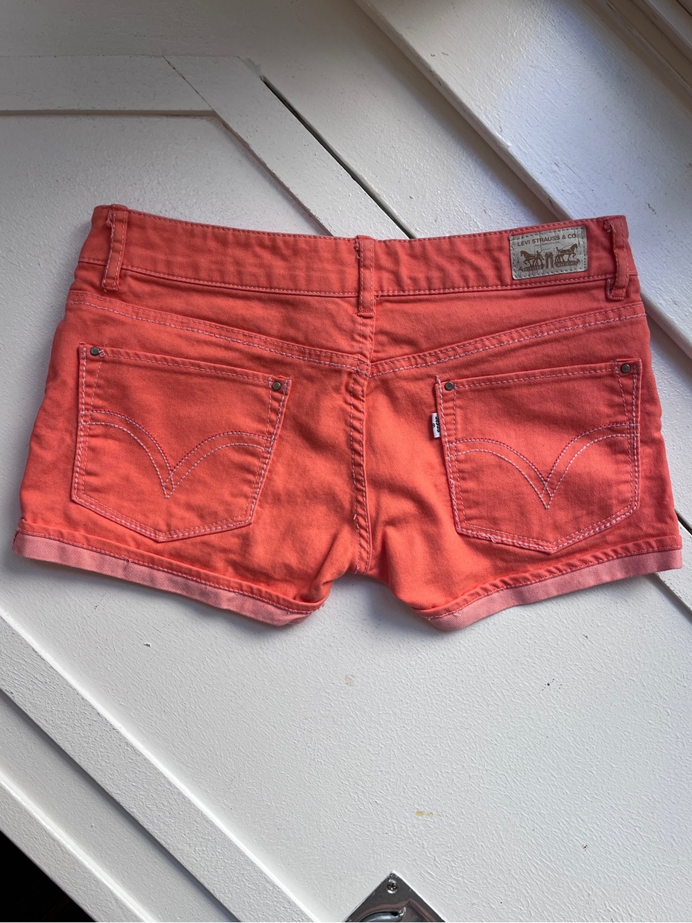 🛍️ Levi's • Cotton Blend Shorty Shorts in Peach / Coral • Junior's Size 5